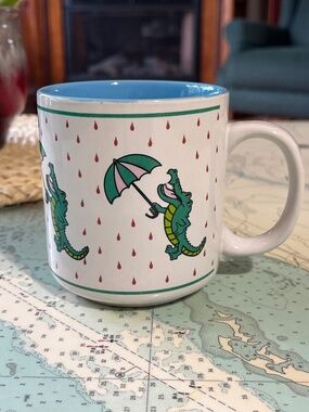Vintage 80s Florida Crocodile with Umbrella Souvenir Cup / Mug